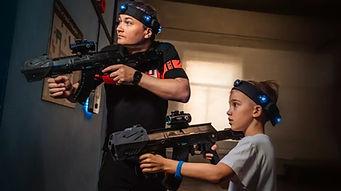 images_lasertag_outdoor-lasertag-equipment2_edited.jpg